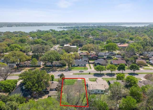 Property at 7147 E Mockingbird Ln, Dallas, TX 75214