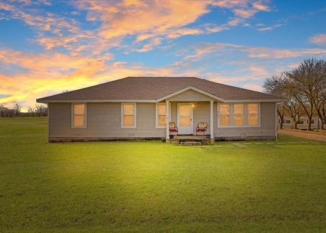 Property at 4502 Elementary Dr, Southmayd, TX 76273, 3 beds, 2 baths