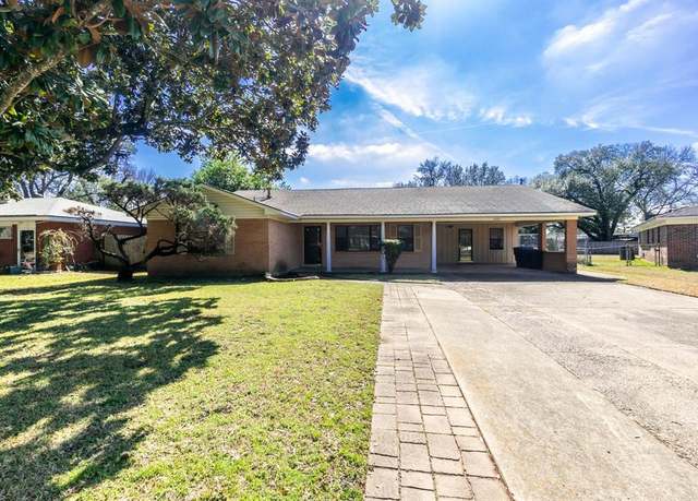 Property at 3309 Reily Ln, Shreveport, LA 71105, 3 beds, 3 baths