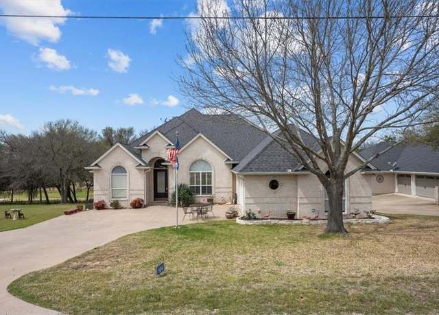 Property at 16044 Faircrest Dr, Whitney, TX 76692, 3 beds, 2.5 baths