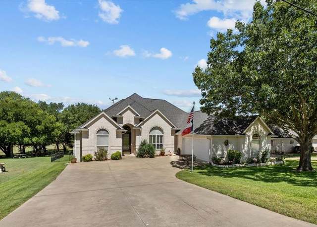 Property at 16044 Faircrest Dr, Whitney, TX 76692, 3 beds, 2.5 baths