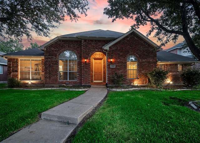Property at 7906 Munich Dr, Rowlett, TX 75089, 4 beds, 2 baths