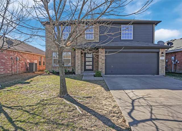 Property at 2115 Rockwall Dr, Grand Prairie, TX 75052, 4 beds, 2.5 baths