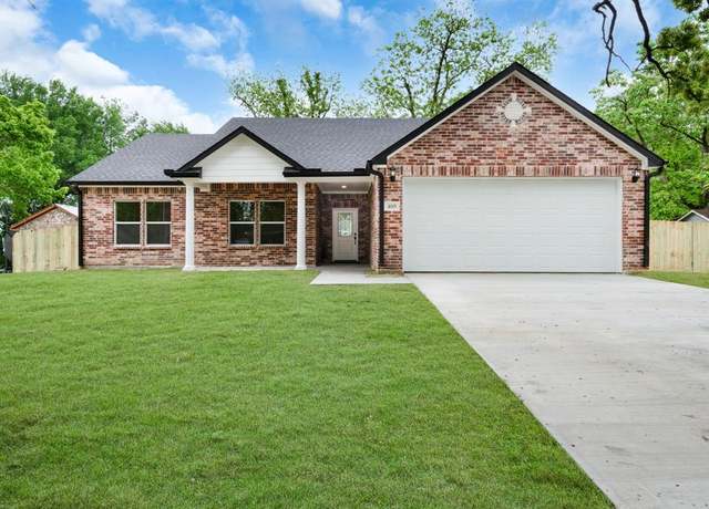 Property at 409 S Moore St, Sulphur Springs, TX 75482, 4 beds, 2 baths