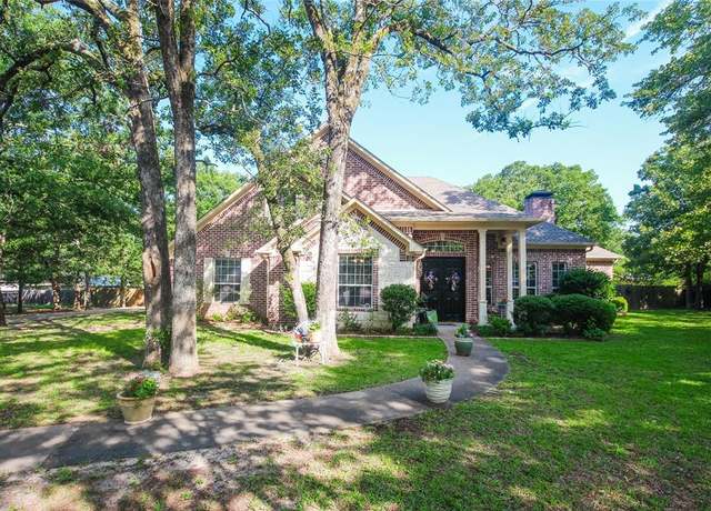 Property at 12811 Winding Oak, Lindale, TX 75771, 4 beds, 2.5 baths