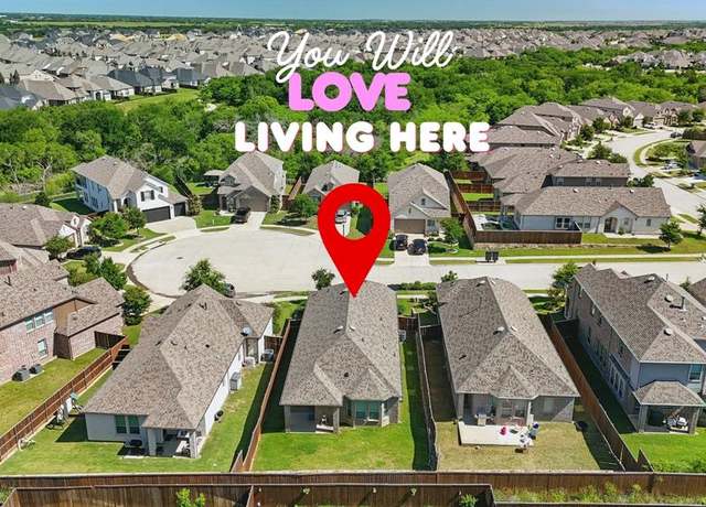 Property at 1012 Friesian Ln, Aubrey, TX 76227, 3 beds, 2 baths