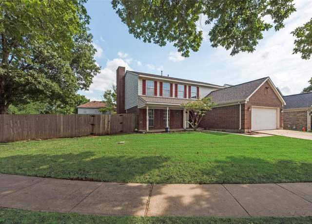 Property at 5520 Big Bend Dr, Fort Worth, TX 76137, 5 beds, 2.5 baths