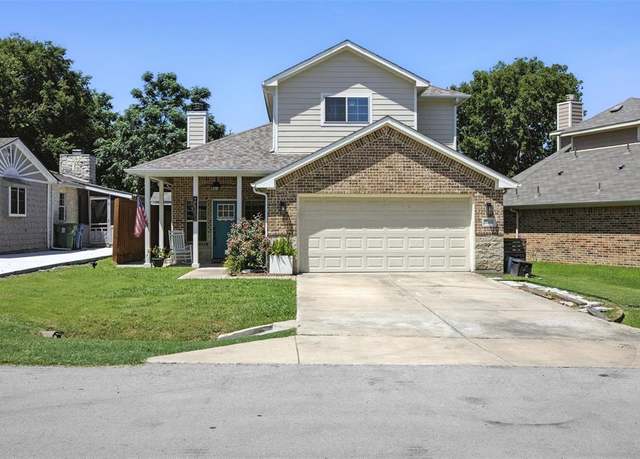 Property at 4520 N Shore Dr, The Colony, TX 75056, 4 beds, 2.5 baths