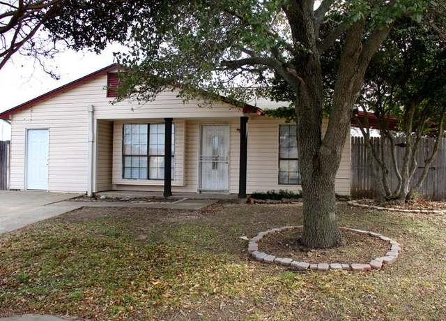 Property at 9514 Zelkova Cir, Dallas, TX 75249, 3 beds, 1 bath