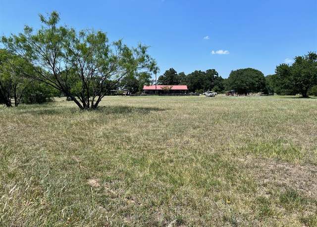 Property at 108 County Road 124, Comanche, TX 76442, 2 beds, 2 baths