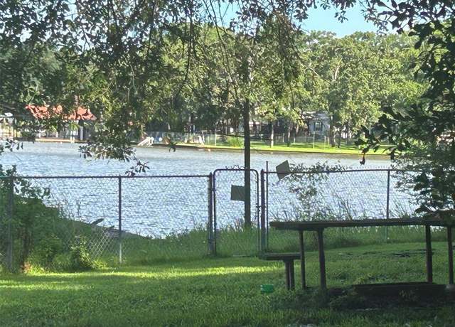 Property at 202 Thunderbird Dr, Mabank, TX 75156, 2 beds, 2 baths