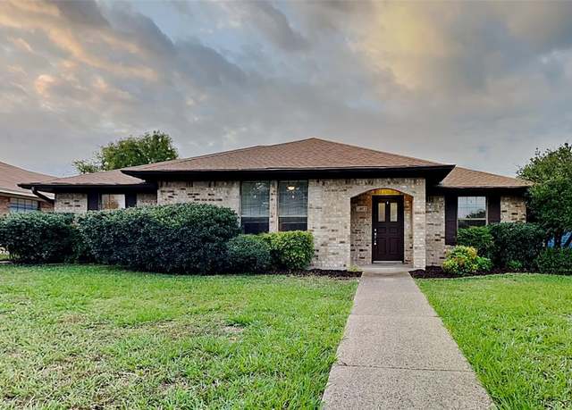 Property at 407 Stoneybrook Dr, Wylie, TX 75098, 3 beds, 2 baths