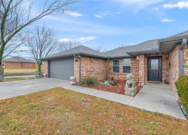 Property at 2113 Bethany Rd, Sherman, TX 75090, 4 beds, 2 baths