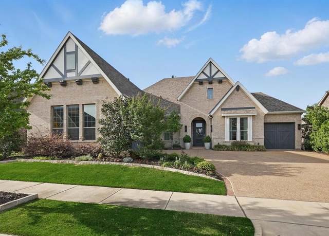 Property at 1317 Blue Lake Blvd, Arlington, TX 76005, 3 beds, 3 baths