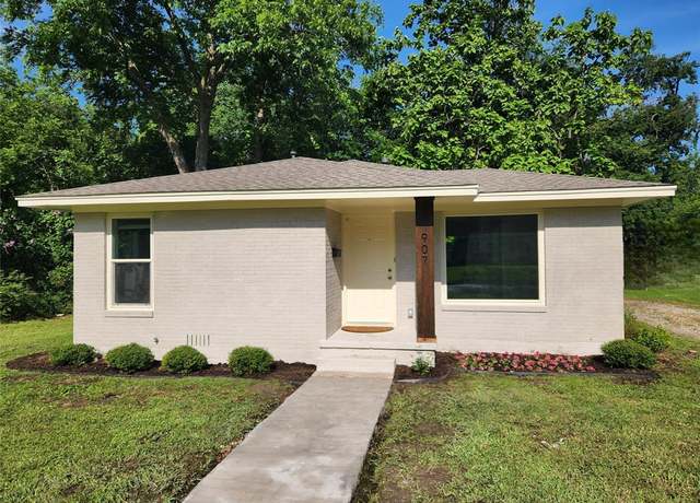 Property at 907 S Dixon St S, Gainesville, TX 76240, 2 beds, 1 bath