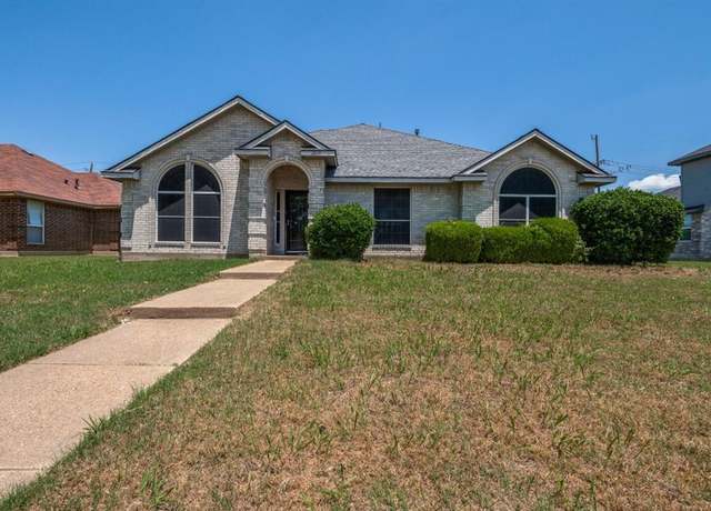 Property at 2613 Wild Grove Ln, Lancaster, TX 75146, 4 beds, 2 baths
