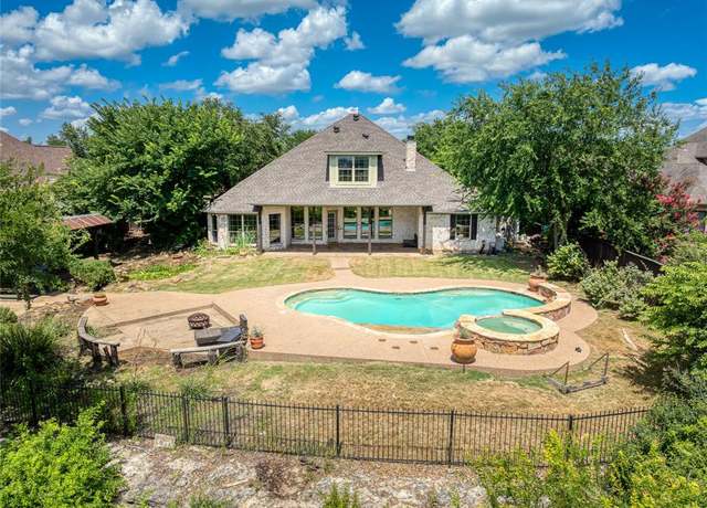 Property at 96 Bluff View Dr, Aledo, TX 76008, 3 beds, 2 baths