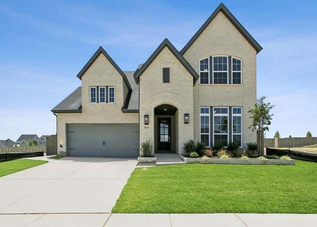 Property at 8920 Chestnut Ln, Justin, TX 76247, 4 beds, 3 baths