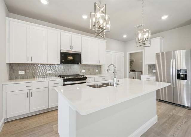 Property at 525 Blanton St, Mckinney, TX 75069, 4 beds, 2.5 baths