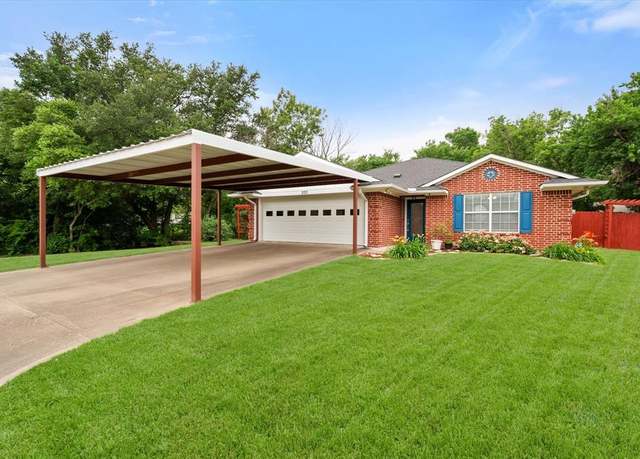 Property at 200 Oakview Cir, Mexia, TX 76667, 2 beds, 2 baths