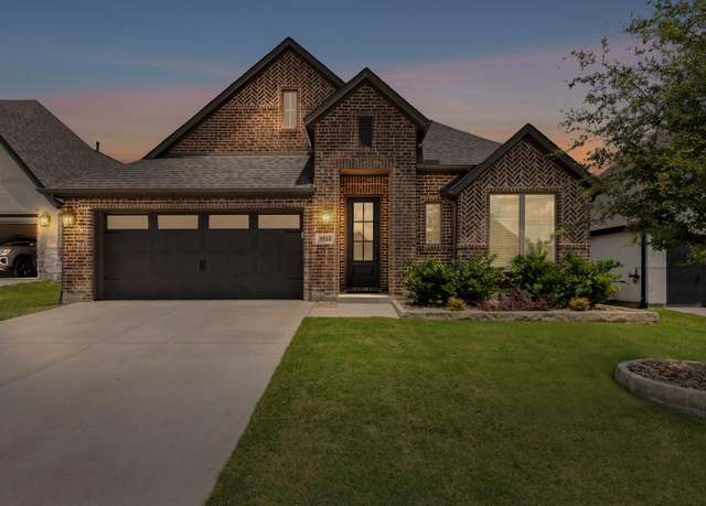 Property at 5513 George Creek Rd, Fort Worth, TX 76126, 3 beds, 2.5 baths