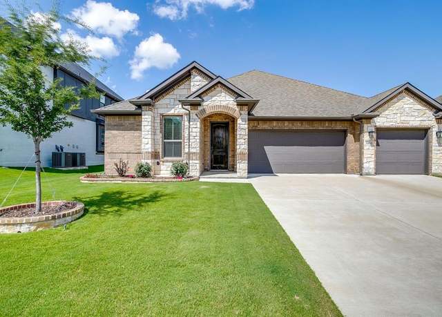 Property at 3004 Nob Hill Dr, Burleson, TX 76028, 4 beds, 2 baths