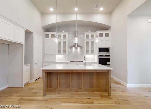 Property at 823 Shady Oaks Dr, Rockwall, TX 75087, 4 beds, 3.5 baths