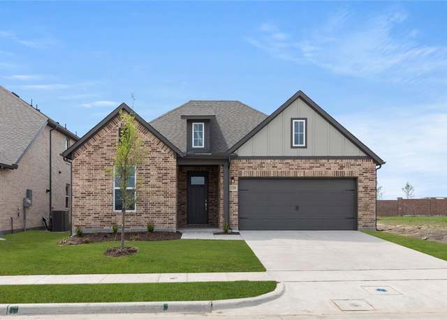 Property at 1220 Redcoat Dr, Forney, TX 75126, 4 beds, 2.5 baths
