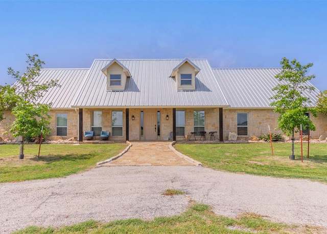 Property at 2727 Greenwood Rd, Decatur, TX 76234, 4 beds, 4.5 baths