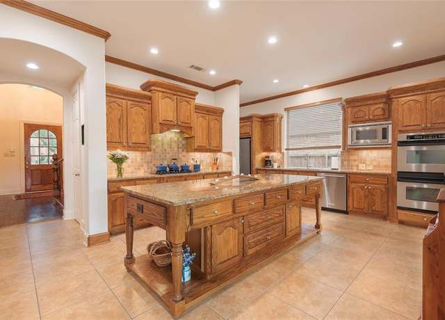 Property at 1607 Navarro Ct, Allen, TX 75013, 5 beds, 4.5 baths