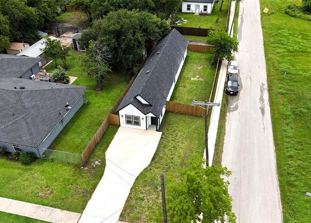 Property at 4709 Lee St, Greenville, TX 75401, 3 beds, 2 baths