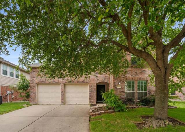 Property at 13140 Fencerow Rd, Fort Worth, TX 76244, 4 beds, 2.5 baths