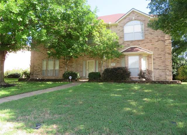 Property at 1501 Mountain Laurel Ln, Desoto, TX 75115, 5 beds, 3.5 baths
