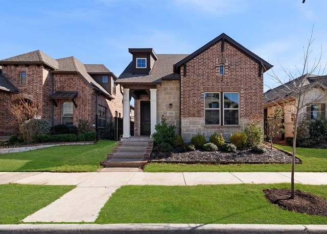 Property at 1414 White Squall Trl, Arlington, TX 76005, 3 beds, 2 baths