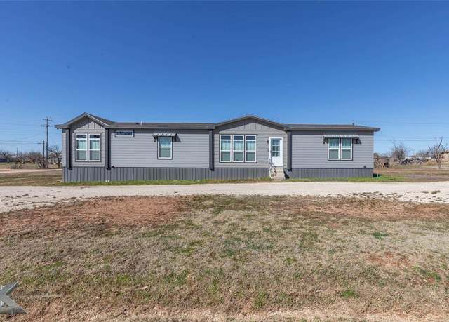 Property at 2032 Avenue L, Anson, TX 79501, 4 beds, 3 baths