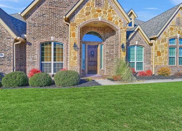 Property at 4994 Dogwood Dr, Celina, TX 75009, 4 beds, 3.5 baths