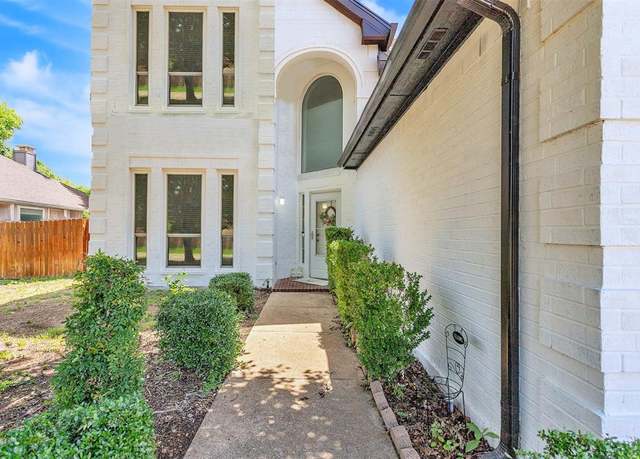 Property at 2806 Wandering Oak Dr, Corinth, TX 76208, 4 beds, 2.5 baths