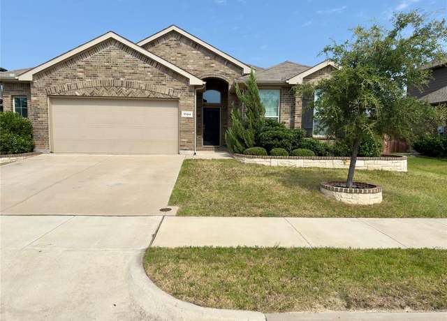 Property at 1144 Donnington Trl, Saginaw, TX 76131, 4 beds, 2 baths