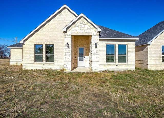 Property at 6916 Sky Rd, Joshua, TX 76058, 4 beds, 2 baths