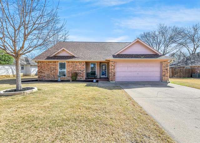Property at 316 Cindy St S, Keller, TX 76248, 3 beds, 2 baths