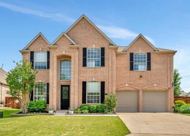 Property at 940 Crown Ct, Highland Village, TX 75077, 4 beds, 2.5 baths