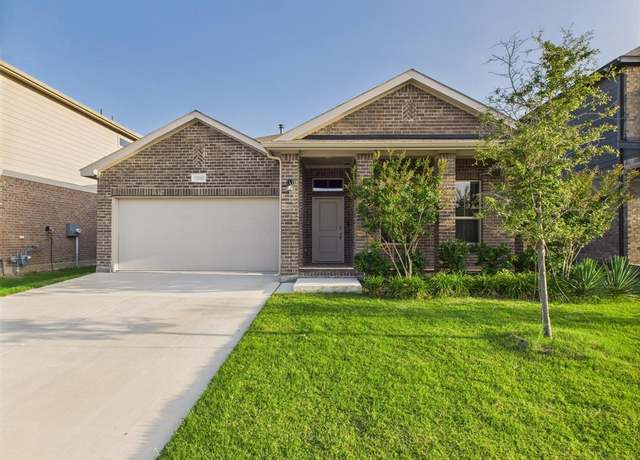 Property at 1016 Croxley Way, Fort Worth, TX 76247, 4 beds, 2 baths