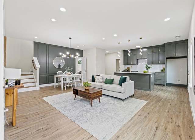 Property at 708 Mccurdy St, Fort Worth, TX 76104, 4 beds, 2.5 baths
