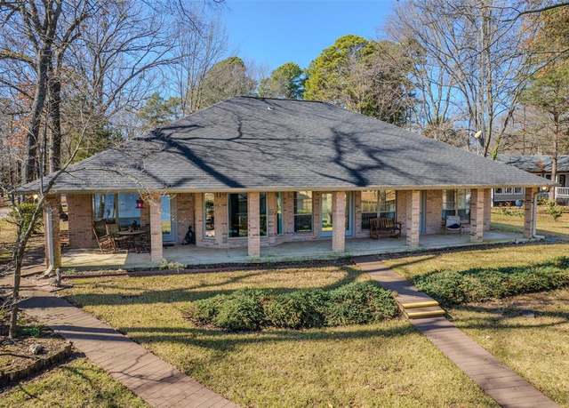 Property at 72 Wilcox St, Mount Vernon, TX 75457, 3 beds, 2 baths