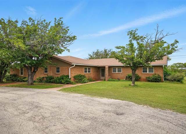 Property at 2134 Braune Rd, Abilene, TX 79606, 4 beds, 3 baths