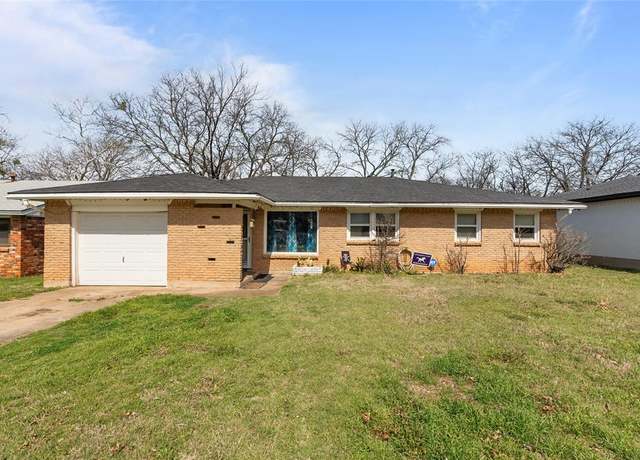 Property at 1108 Center St, Cleburne, TX 76033, 3 beds, 2 baths