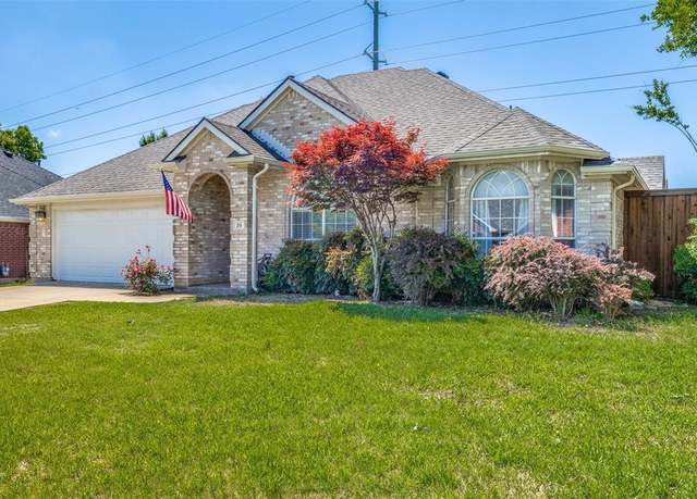 Property at 25 Cimarron Dr, Trophy Club, TX 76262, 3 beds, 2 baths
