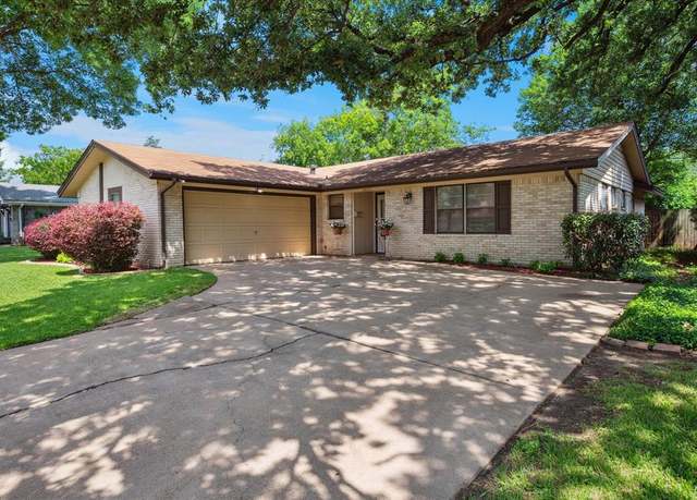 Property at 2827 Pritchett Dr, Irving, TX 75061, 3 beds, 2 baths