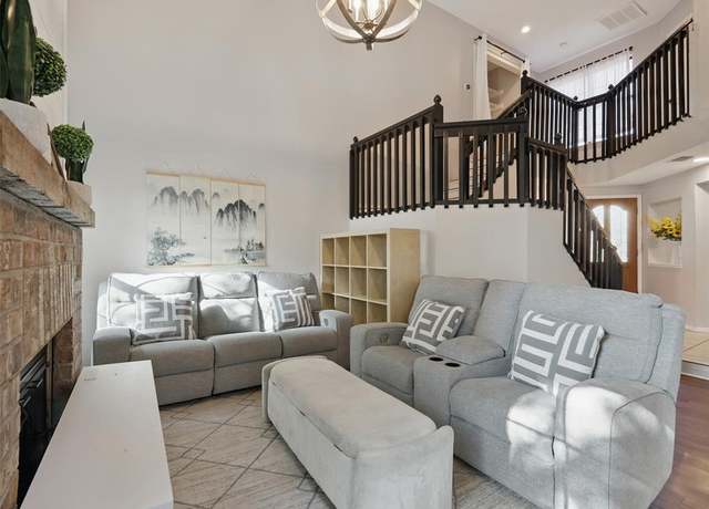 Property at 406 Santa Fe Trl #47, Irving, TX 75063, 2 beds, 2.5 baths