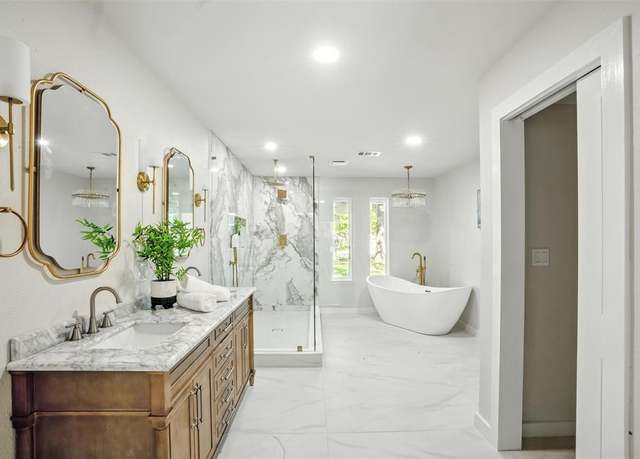 Property at 5205 Parliament Dr, Arlington, TX 76017, 4 beds, 2.5 baths
